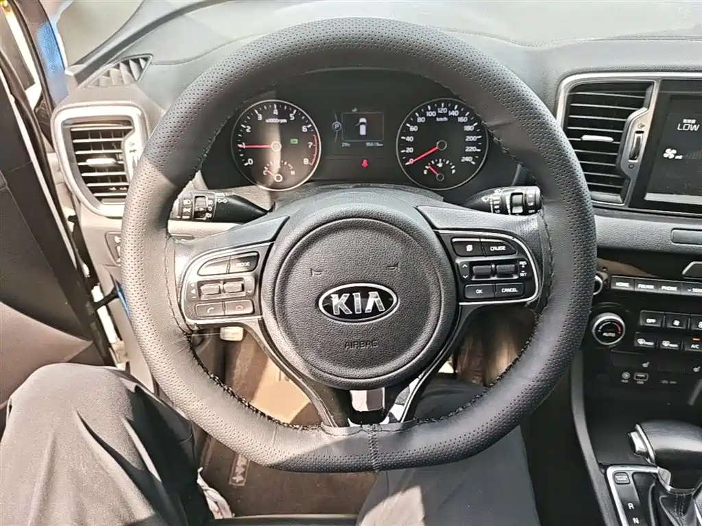 Kia KX5 2018 — фото 11