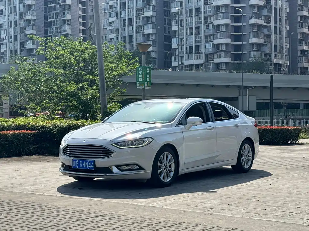 Ford Mondeo 2018 — фото 1