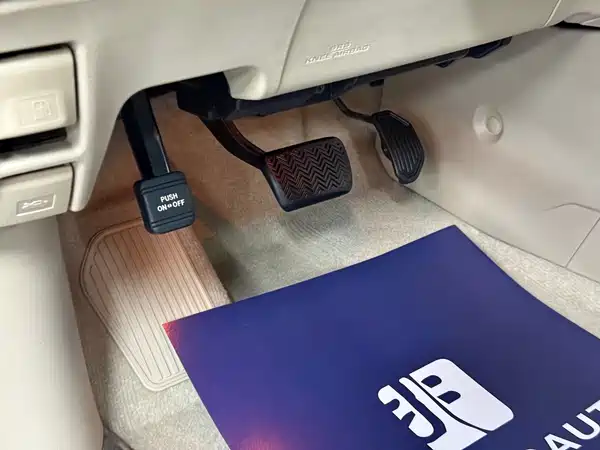 Toyota Alphard 2012