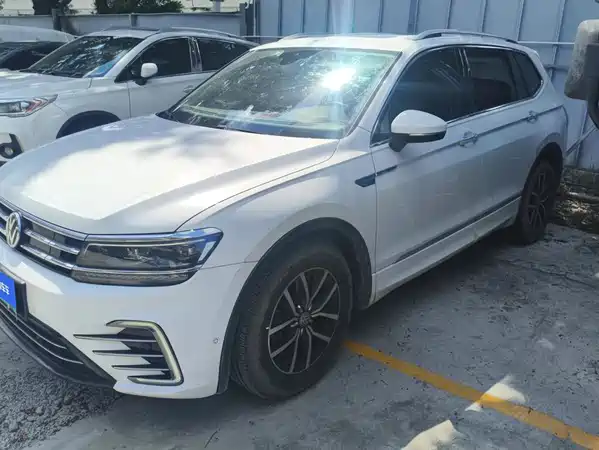 Volkswagen Tiguan L Plug-In Hybrid 2019