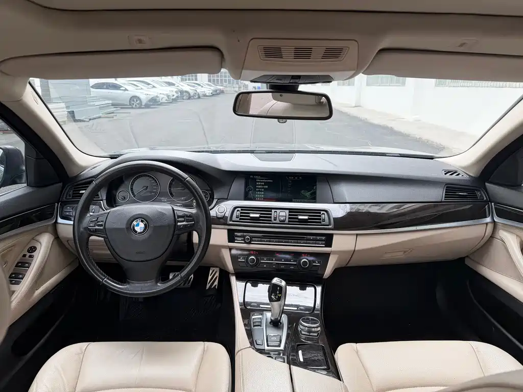 BMW 5 Series 2013 — фото 14