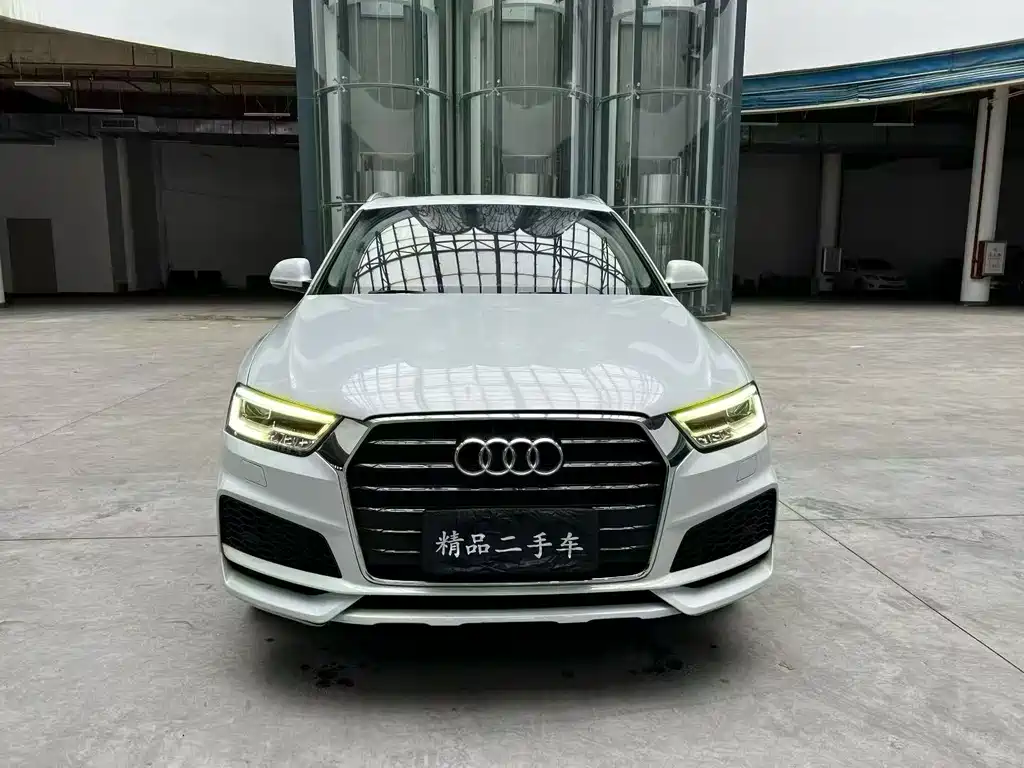 Audi Q3 2019 — фото 2