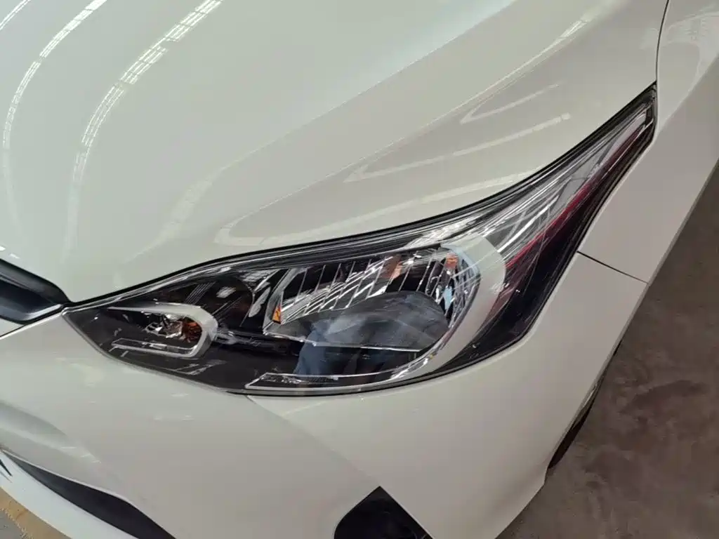 Toyota Yaris L 2020 — фото 24
