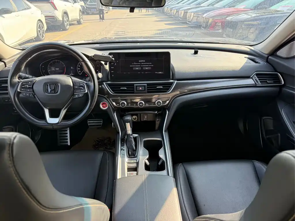 Honda Accord 2023 — фото 13