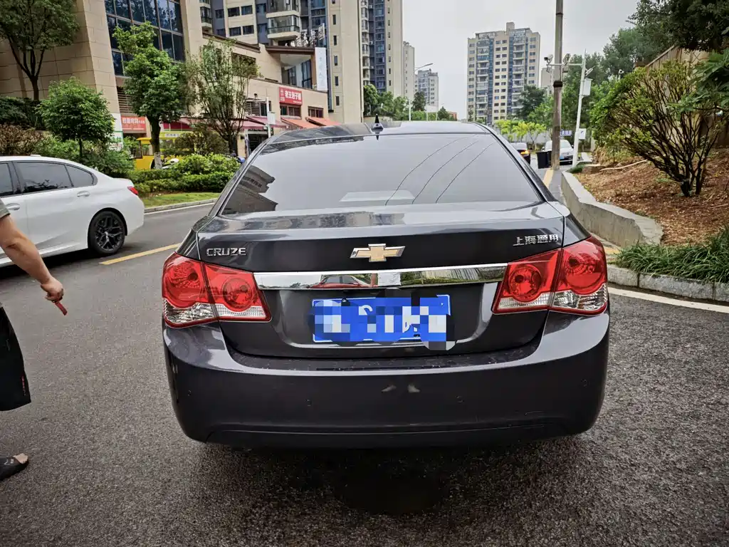 Chevrolet Cruze 2014 — фото 10