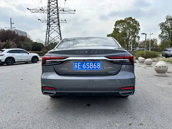 Roewe i6 MAX 2021