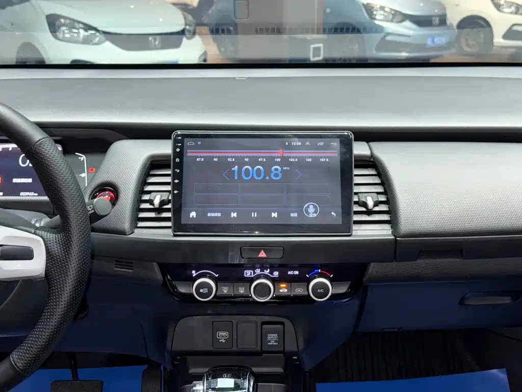 Honda Fit 2023 — фото 8