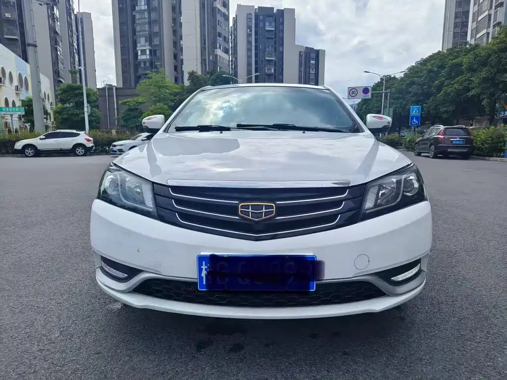 Geely Emgrand 2015 — фото 2