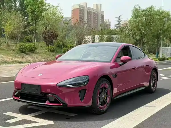 Xiaomi SU7 2024