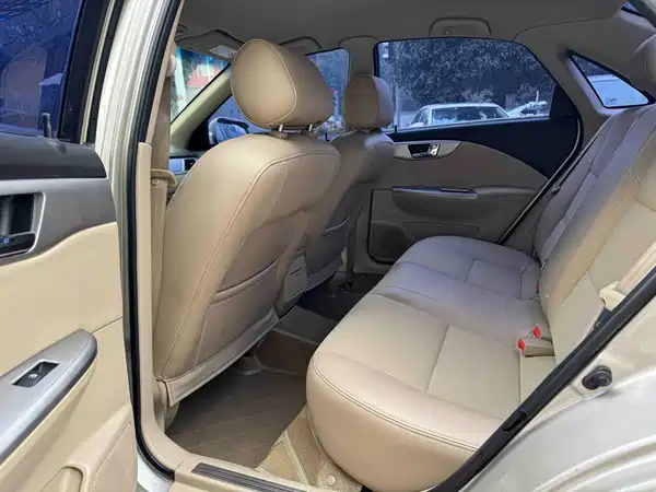 Buick Excelle 2013