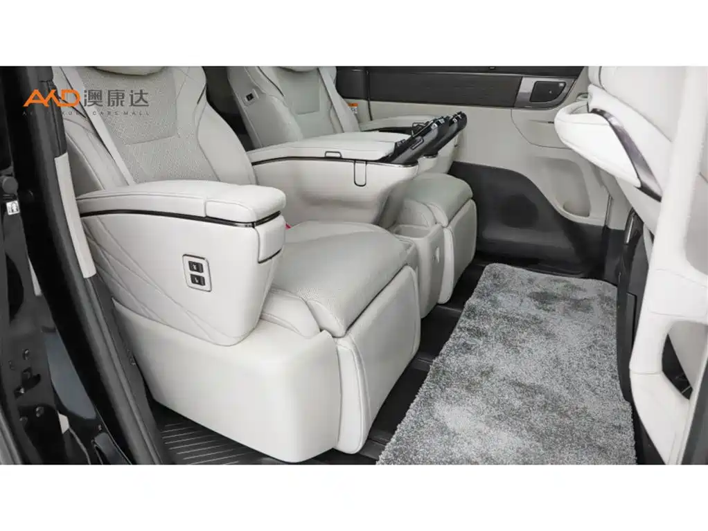 Toyota Alphard 2024 — фото 8
