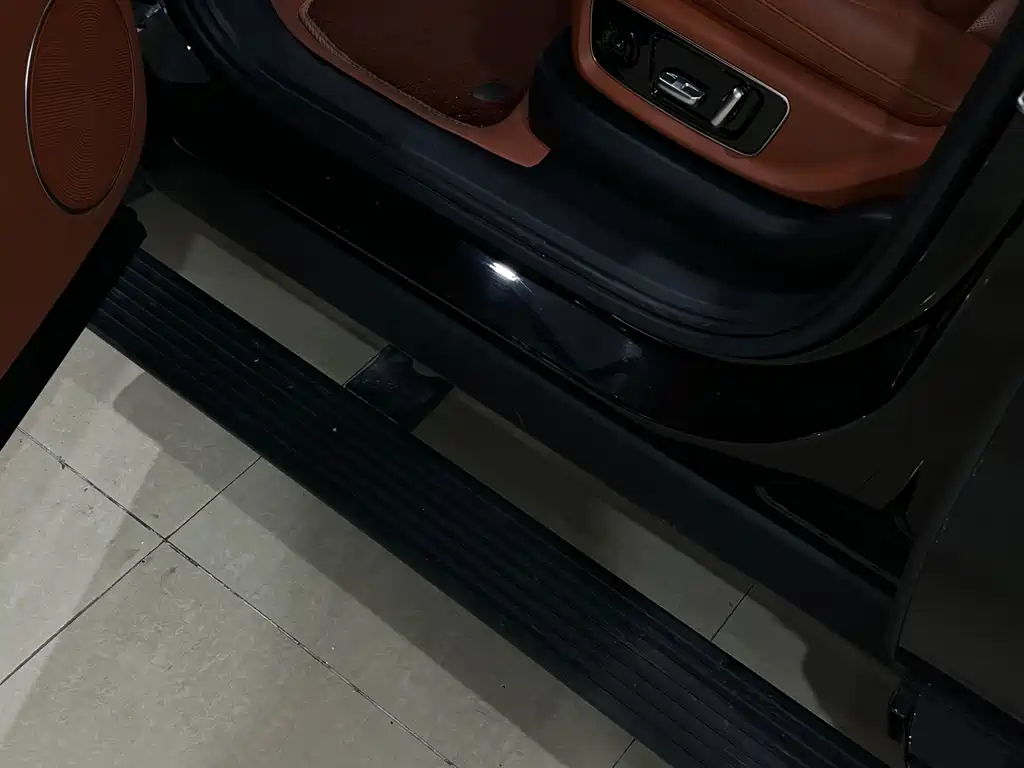 Li Auto Li L9 2025