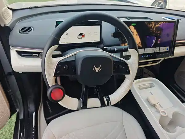 Arcfox Beta T1 2025