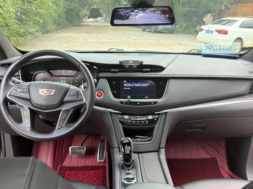 Cadillac XT5 2021 — фото 10