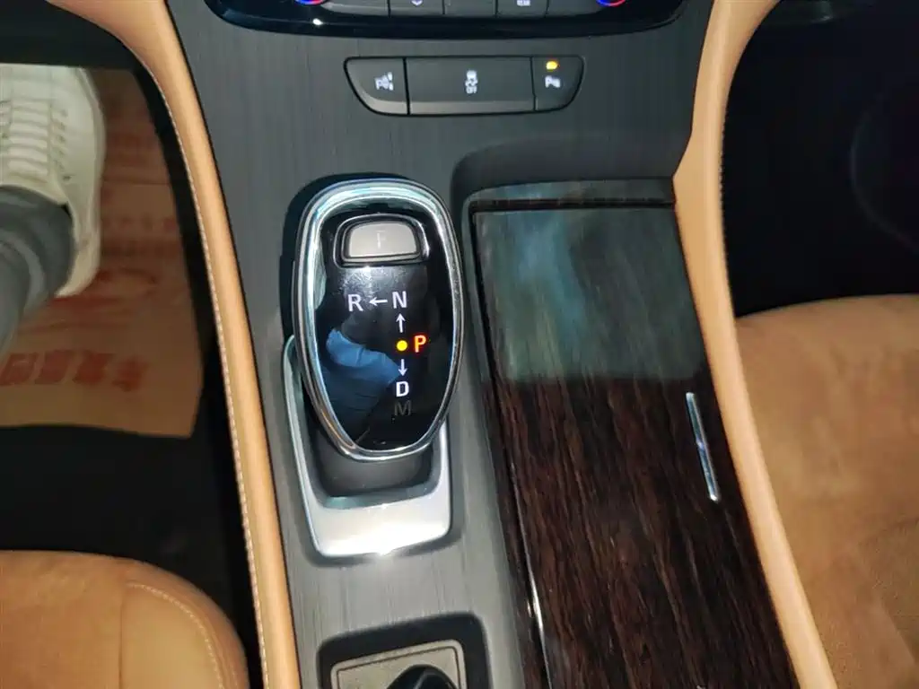 Buick LaCrosse 2018 — фото 14