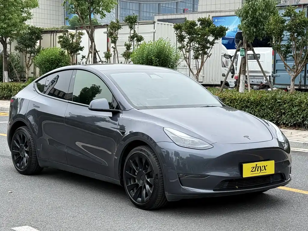 Tesla Model Y 2022 — фото 3