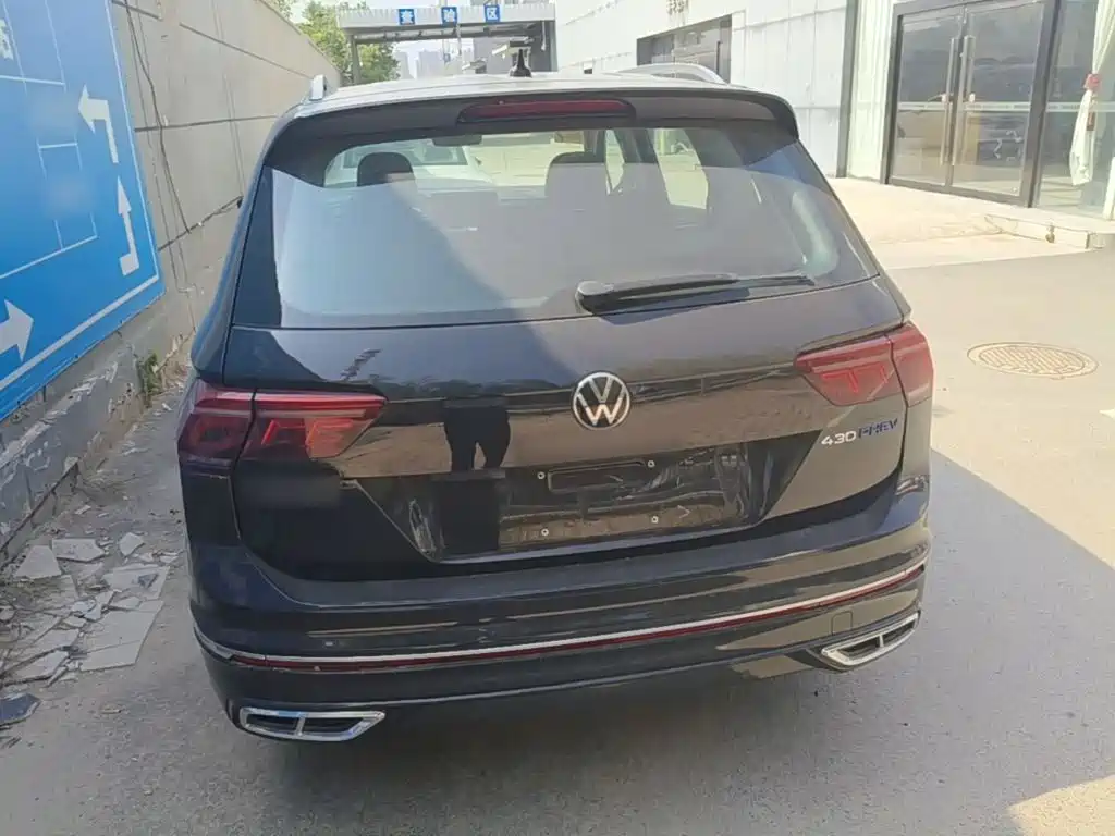 Volkswagen Tiguan L Plug-In Hybrid 2025 — фото 6