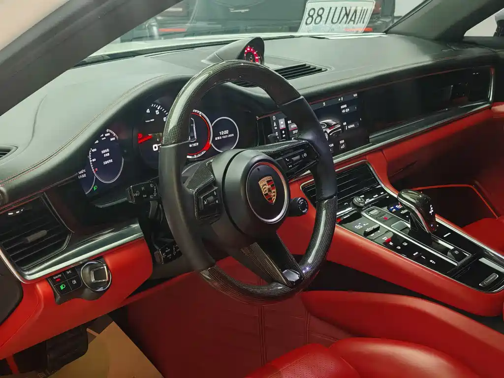 Porsche Panamera 2018 — фото 14