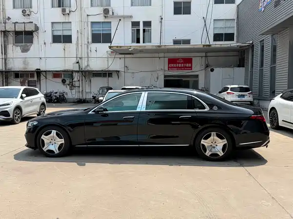 Mercedes-Benz Maybach S-Class 2023