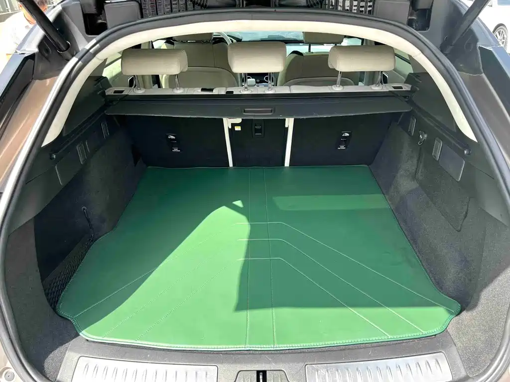 Land Rover Velar 2021 — фото 12