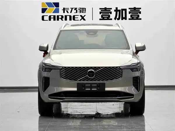 Volvo XC90 2025