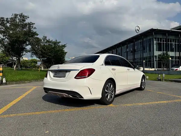 Mercedes-Benz C-Class 2015