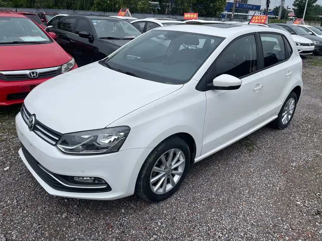 Volkswagen Polo 2016