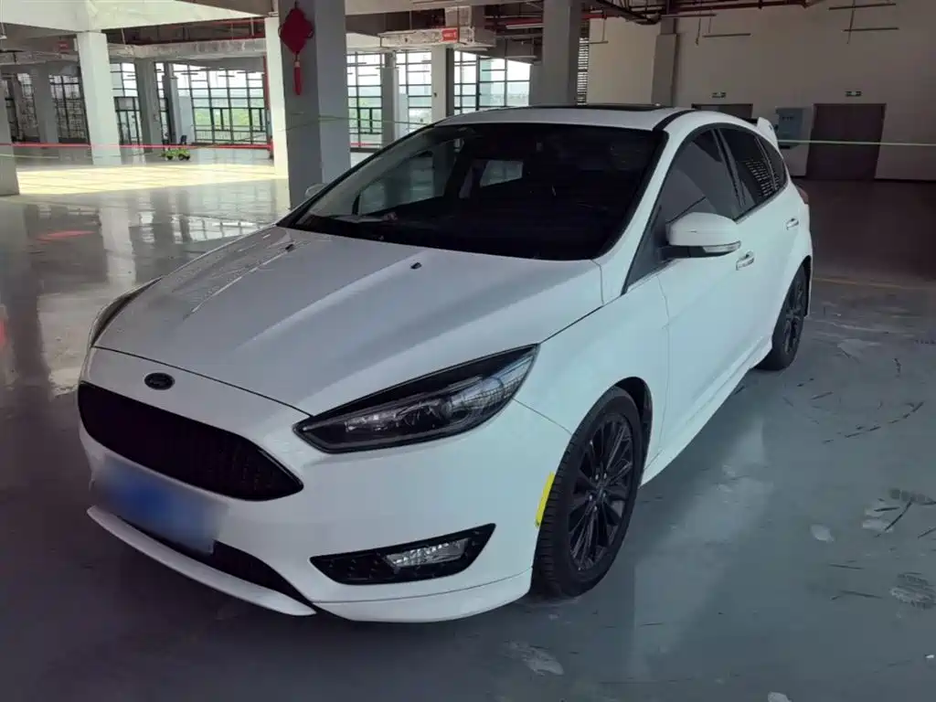 Ford Focus 2016 — фото 1