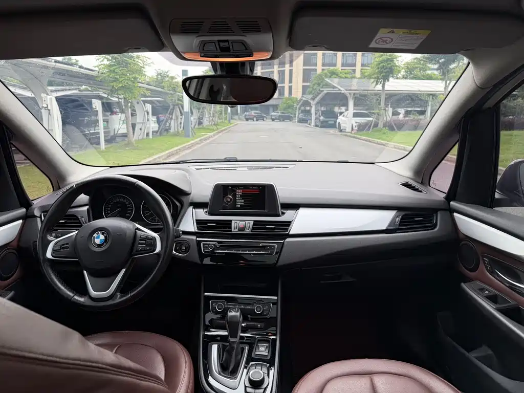 BMW 2 Series Gran Tourer 2017 — фото 11