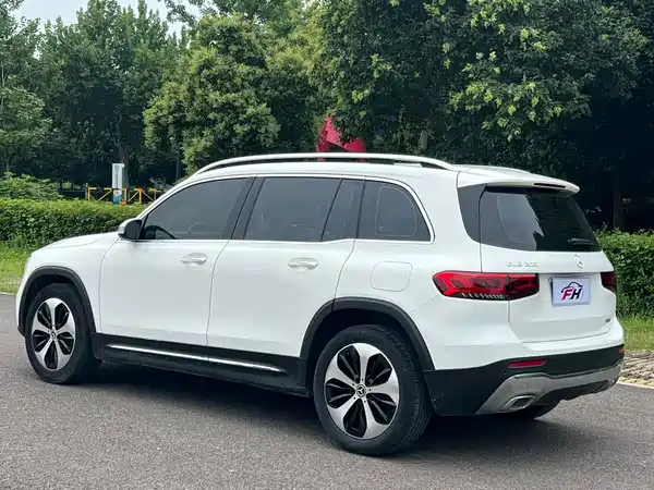 Mercedes-Benz GLB 2022