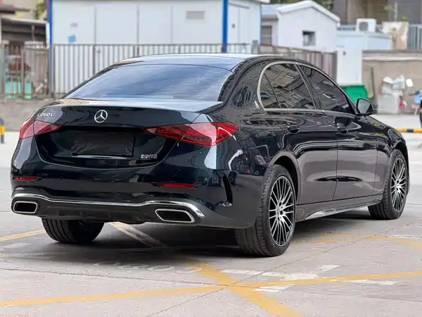 Mercedes-Benz C-Class 2025