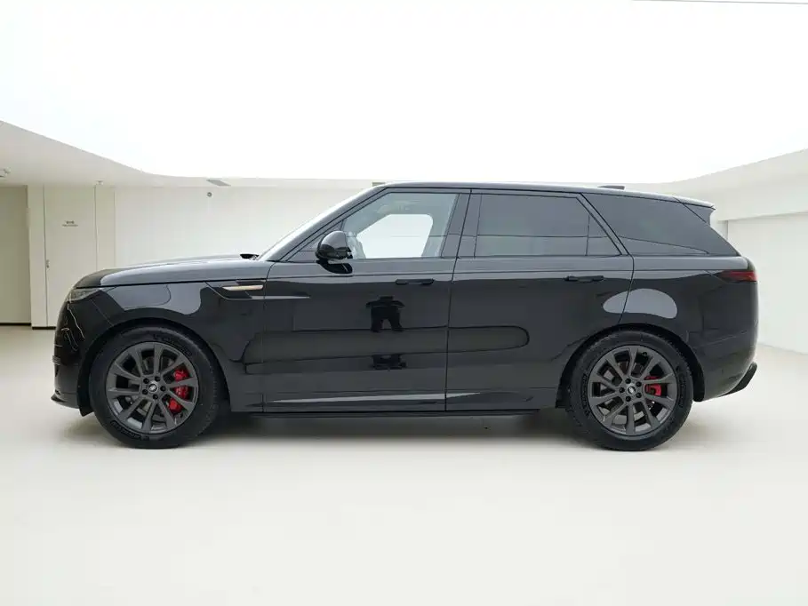 Land Rover Range Rover Sport 2024 — фото 3