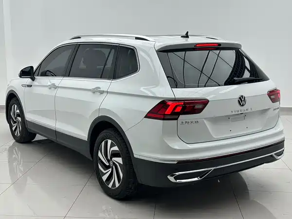 Volkswagen Tiguan L 2023