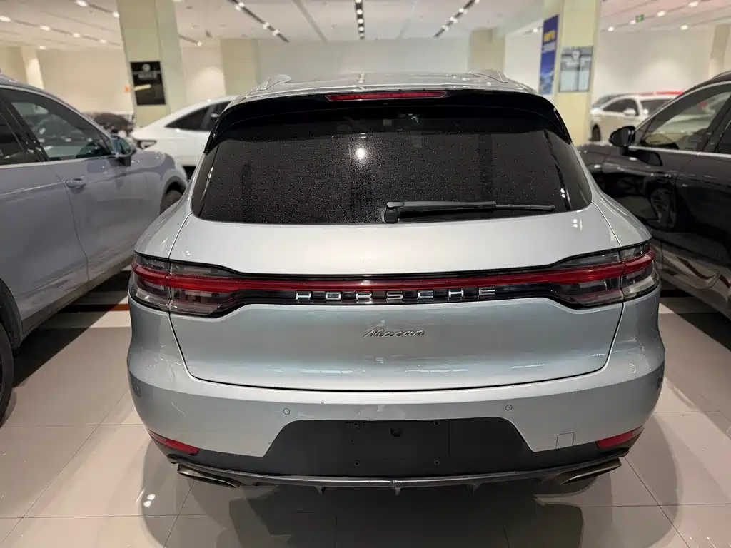 Porsche Macan 2020 — фото 8