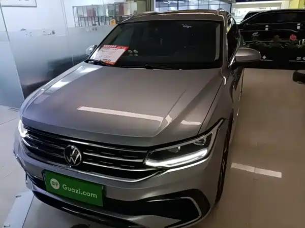 Volkswagen Tiguanx 2021
