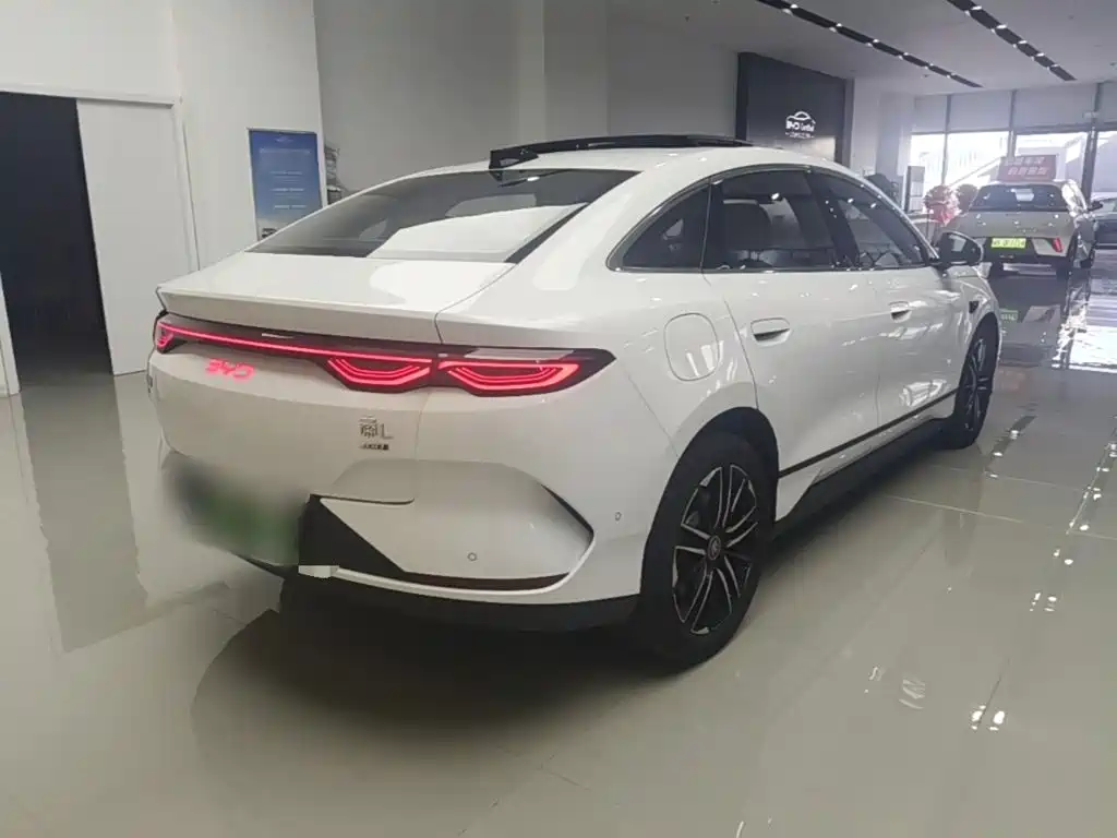 BYD Qin L 2025 — фото 7