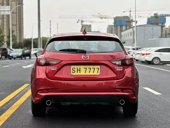 Mazda 3 Axela 2018
