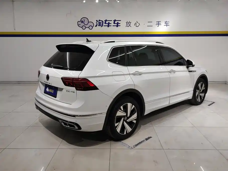 Volkswagen Tiguan L 2023 — фото 3