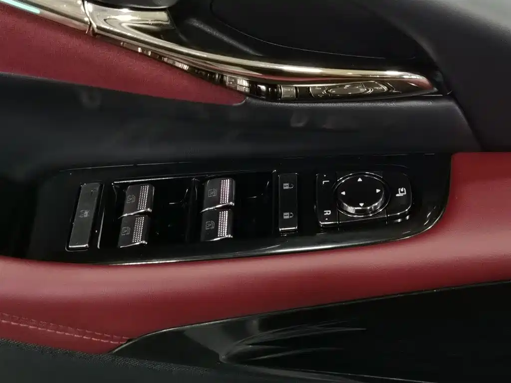 GAC Motor Trumpchi E9 2023 — фото 9