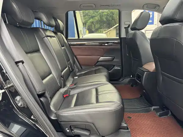 GAC Trumpchi GS8 2017