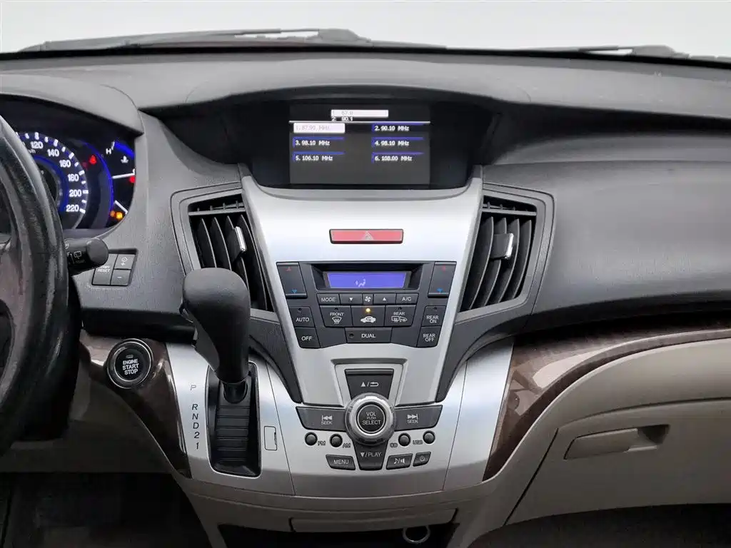 Honda Odyssey 2013 — фото 12