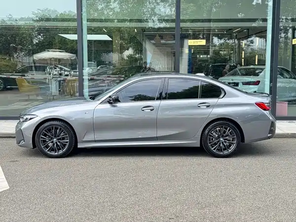 BMW 3 Series 2024