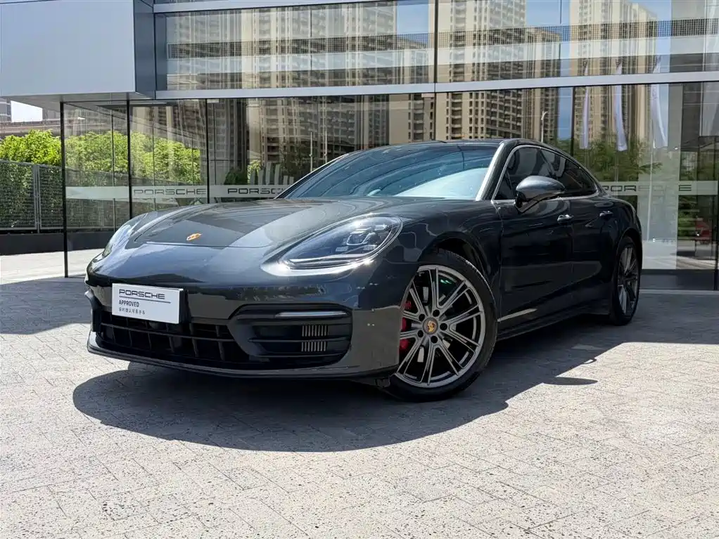Porsche Panamera 2022
