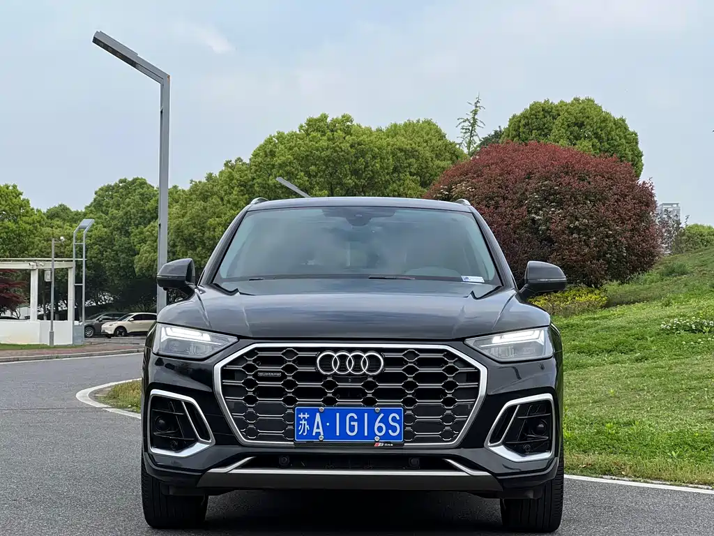 Audi Q5L 2022 — фото 2