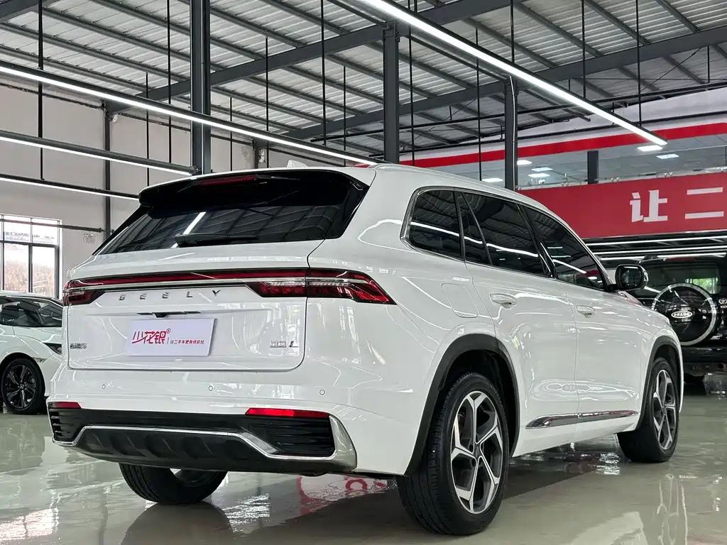Geely Xingyue L 2022 — фото 9