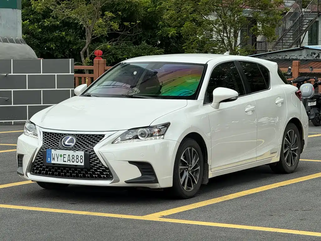 Lexus CT 2018