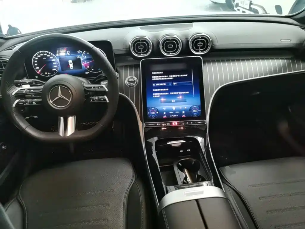 Mercedes-Benz C-Class 2023 — фото 10