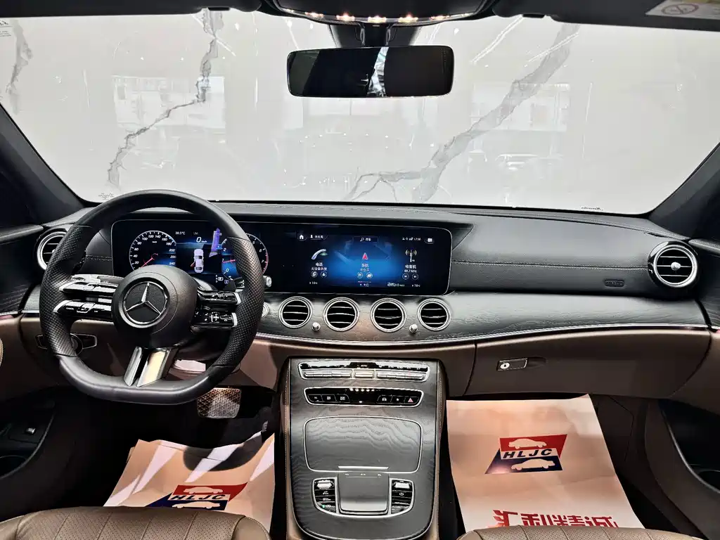 Mercedes-Benz E-Class 2023 — фото 9