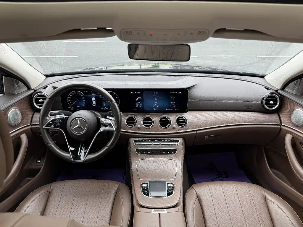 Mercedes-Benz E-Class 2022 — фото 11
