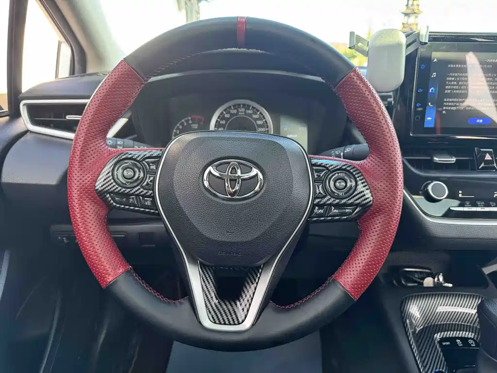 Toyota Corolla 2023 — фото 15